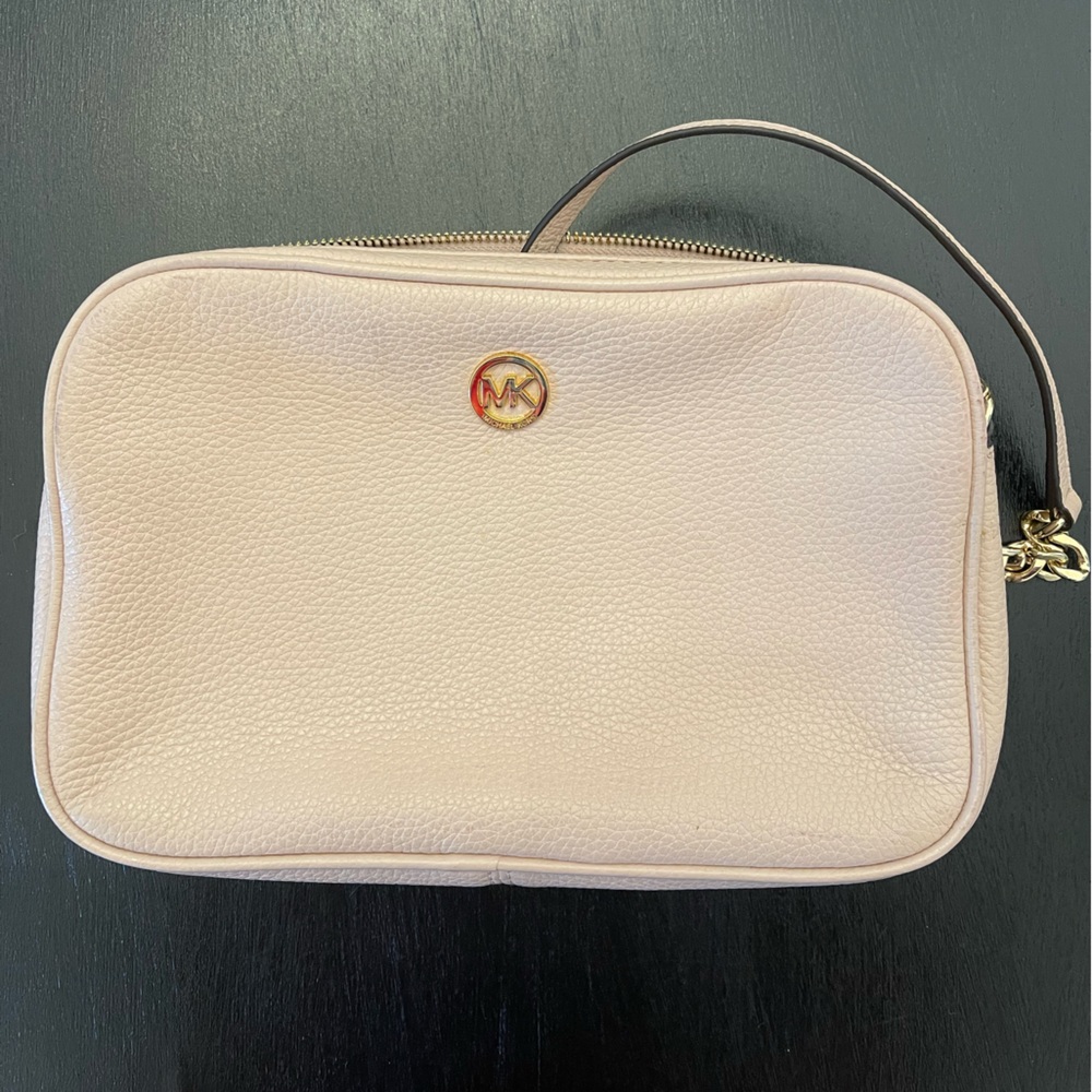 Light pink Michael Kors Purse